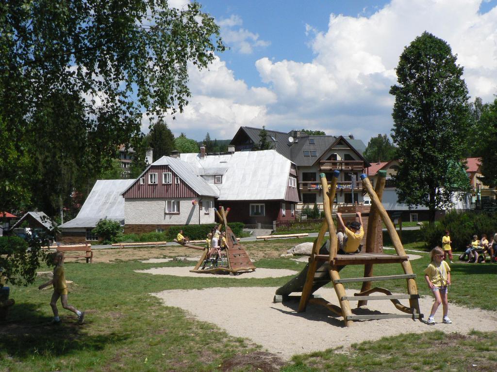 Penzion Pod Mustky Hotel Harrachov Exterior photo
